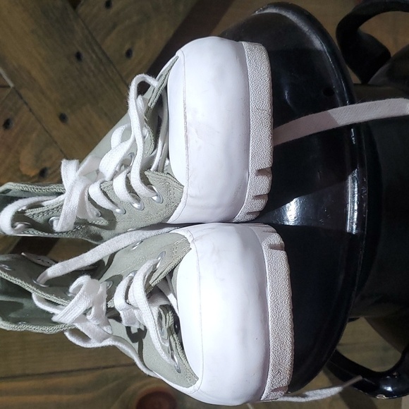 WOMENS ALL STAR CHUCK TAYLOR CONVERSE  LUGGED HIGH TOPS SIZE 7 PLATFORM SHOES - Picture 5 of 12